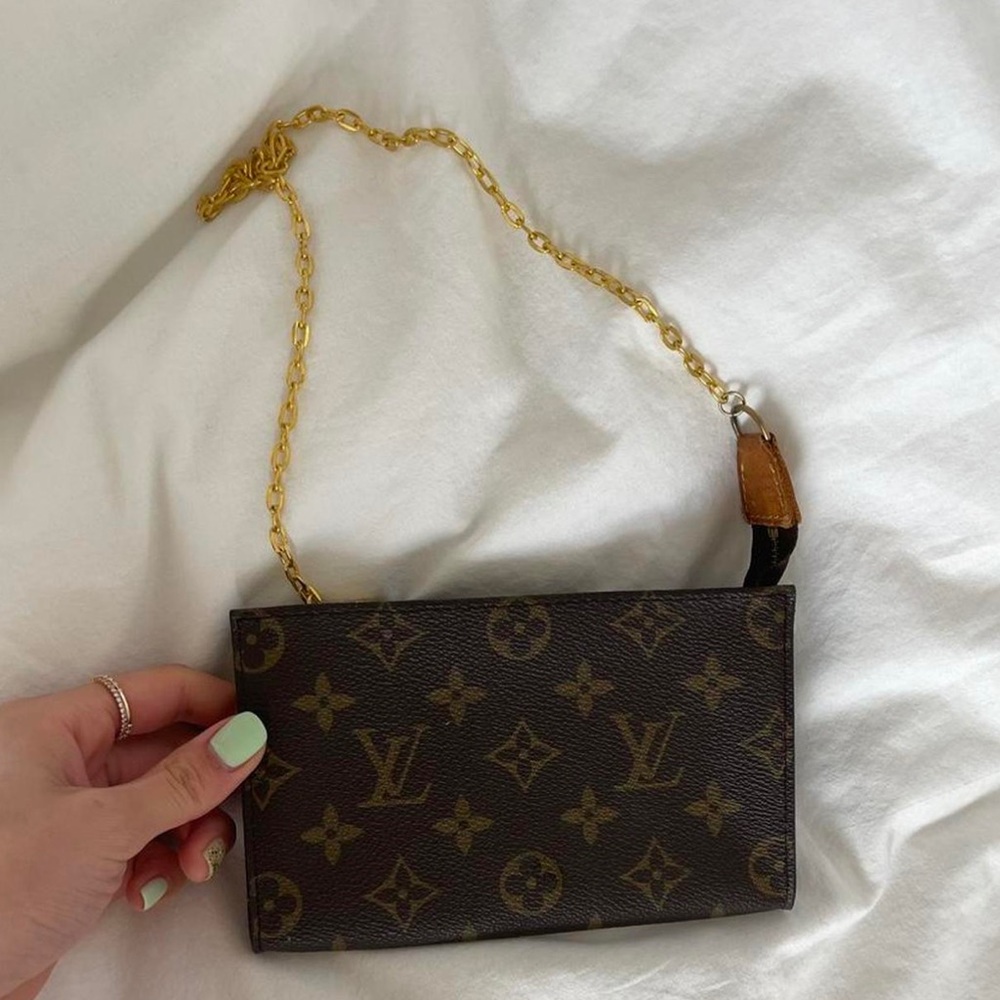 vintage authentic Louis Vuitton toilette 17